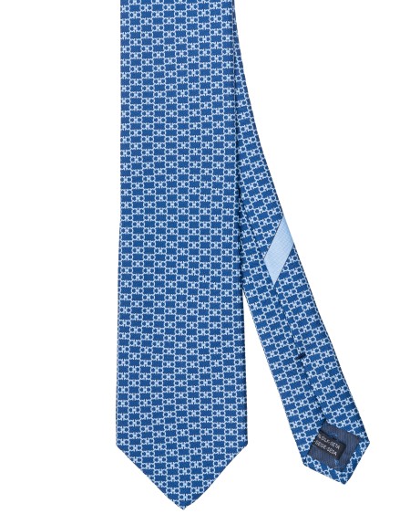 Shop SALVATORE FERRAGAMO  Cravatta: Salvatore Ferragamo cravatta in seta con stampa Nobile.
Composizione: 100% seta.
Made in Italy.. 350409 4NOBILE-002740199